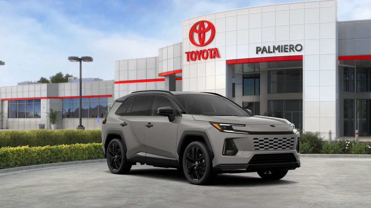 New 2026 Meteor Shower with Midnight Black Metallic roof Toyota XSE image 15