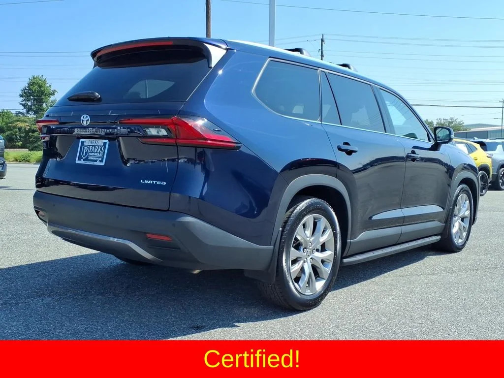 Used 2025  Toyota Limited image 2