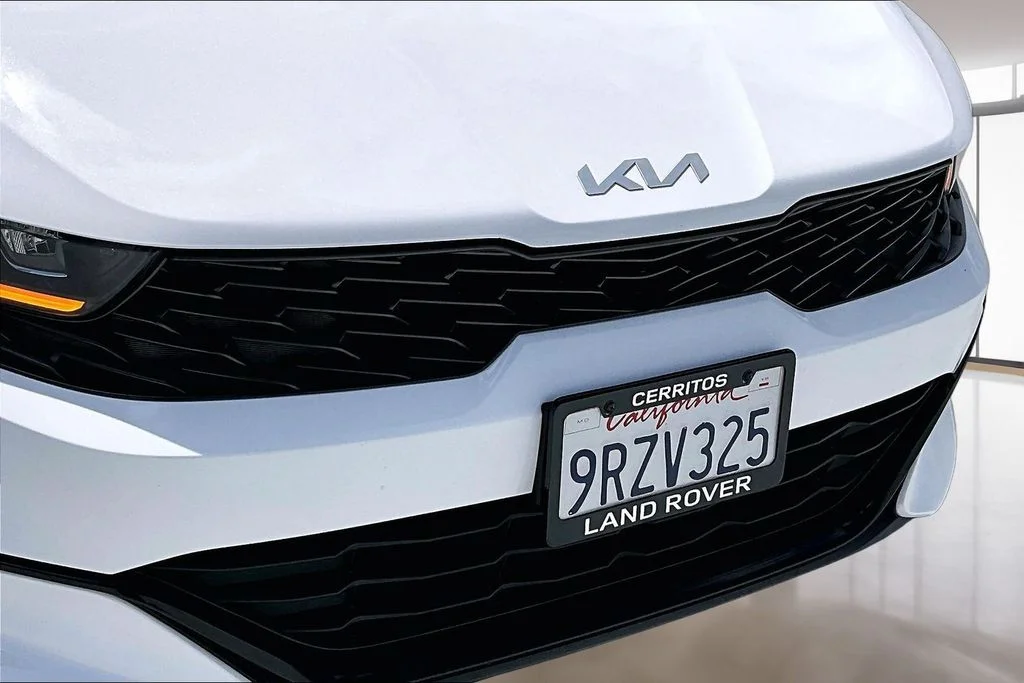Used 2022 White Kia GT-Line image 31