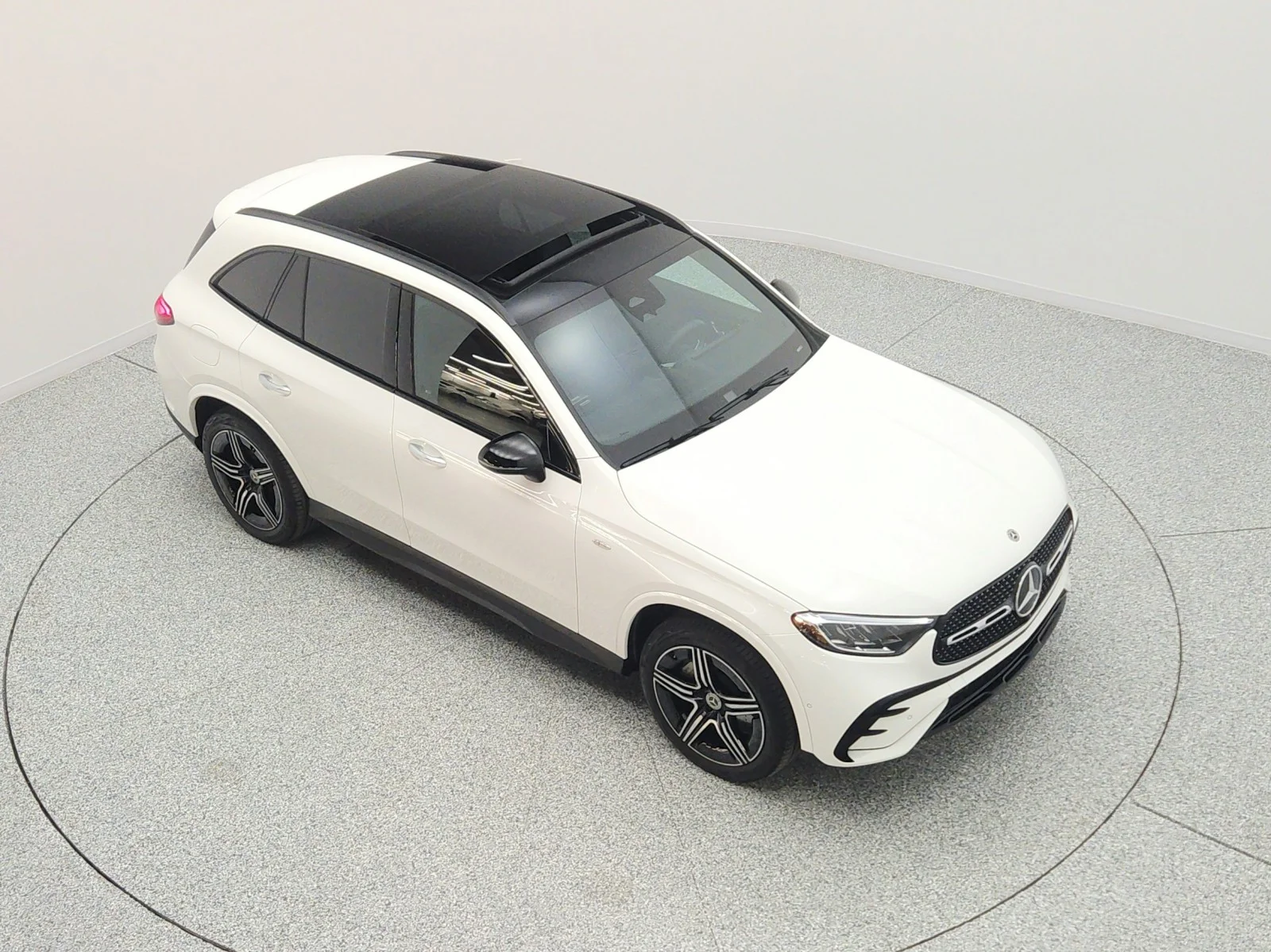 Certified Used 2025 Polar White Mercedes-Benz GLC 350e 4MATIC® SUV image 25