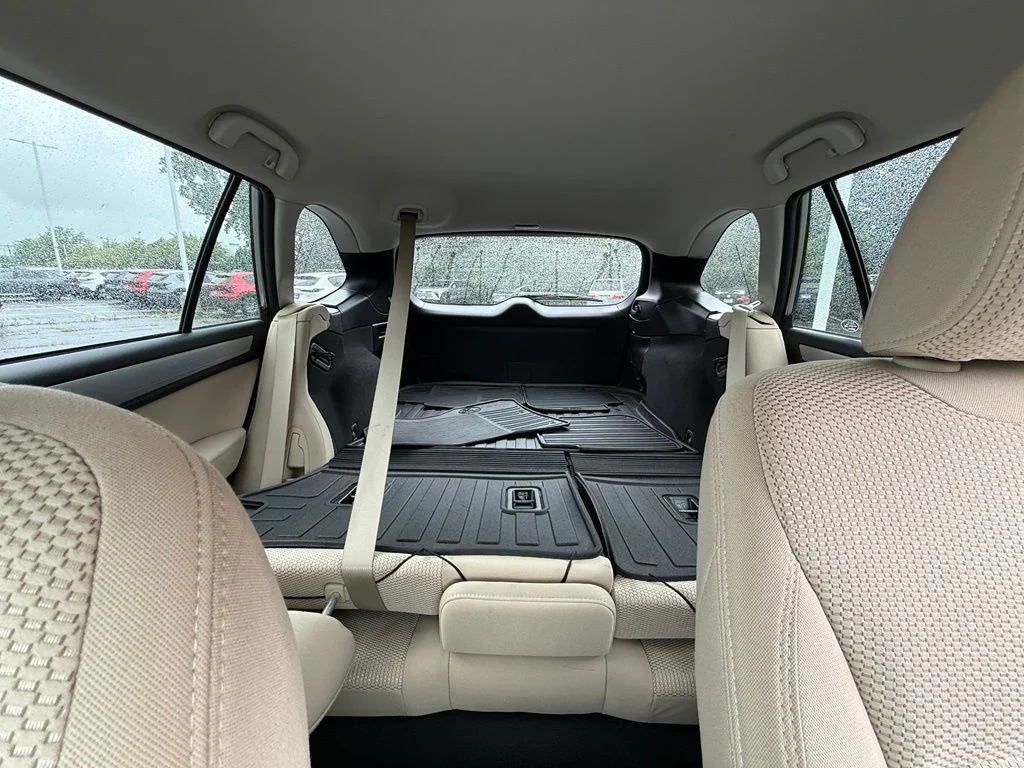Used 2018 Gray Subaru 2.5i Premium image 22