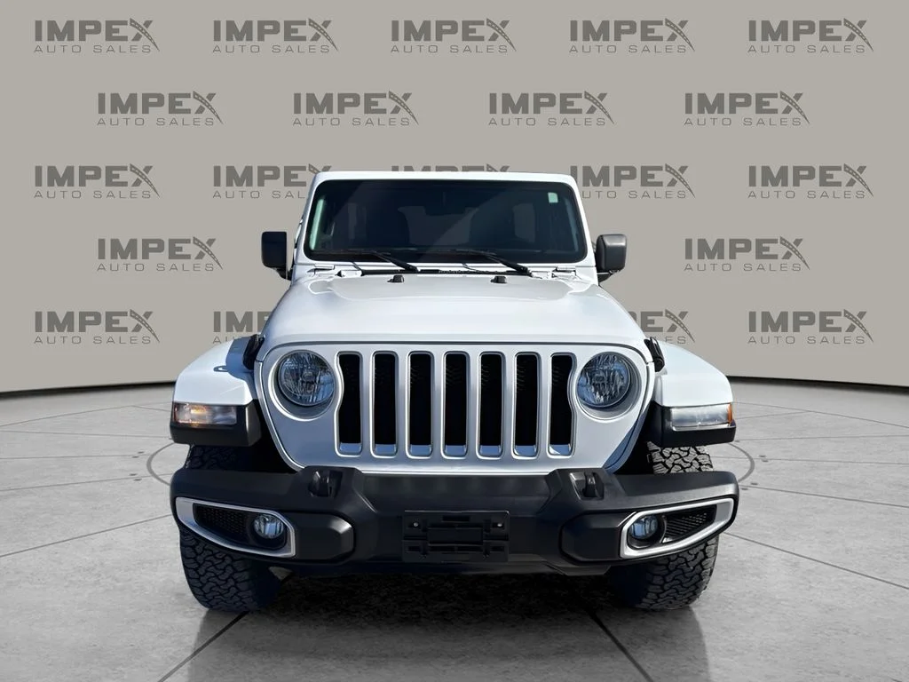 Used 2021 White Jeep Unlimited Sahara image 5