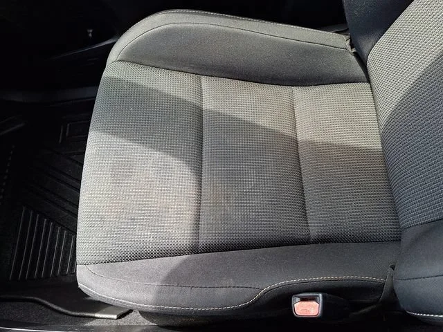 Used 2017 Blue Toyota XLE image 27