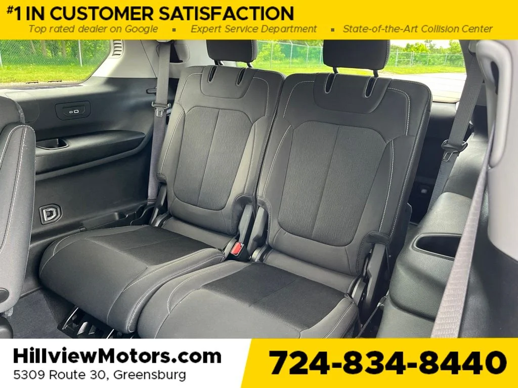 Certified Used 2023 Diamond Black Jeep Laredo image 27