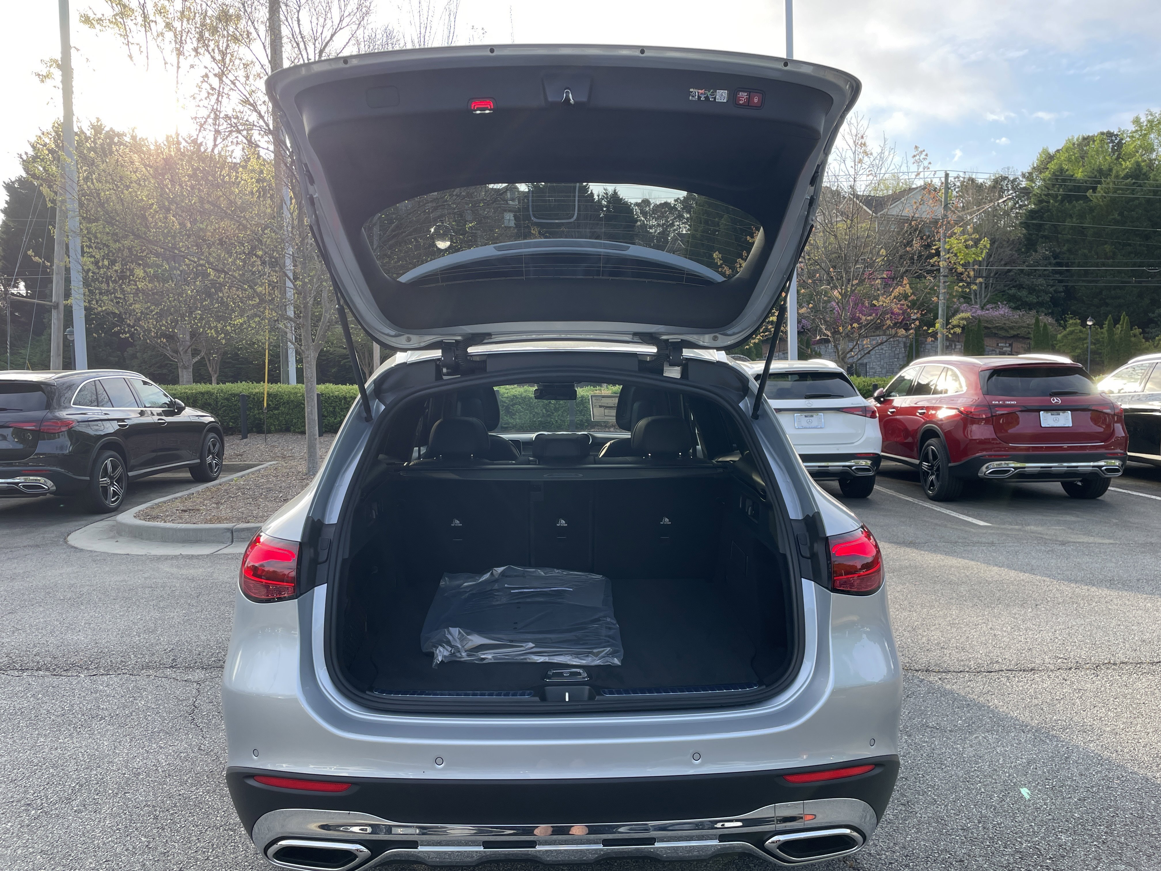 New 2026 Cirrus Silver Metallic Mercedes-Benz GLC 300 SUV image 8