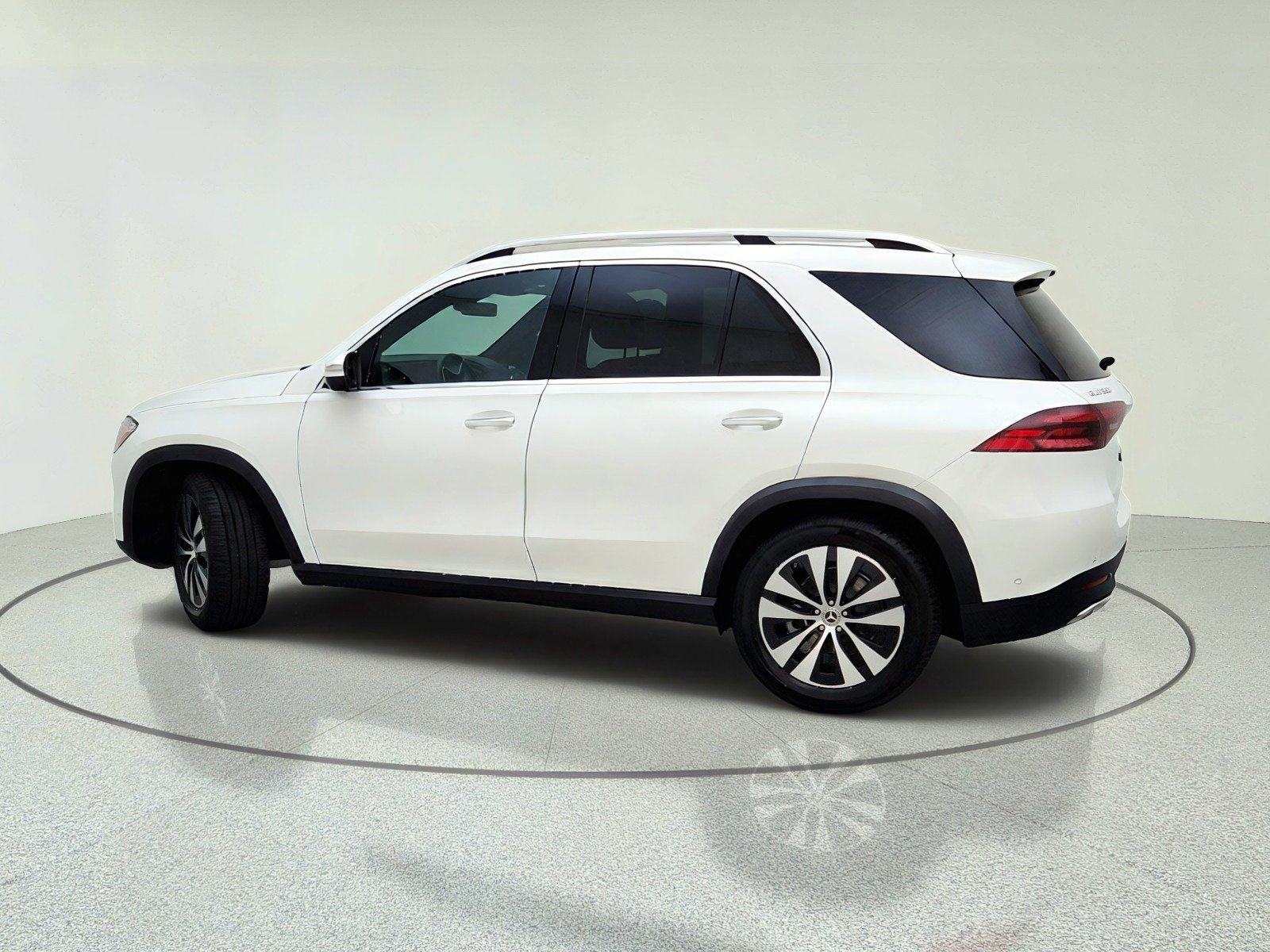 Certified Used 2026 Polar White Mercedes-Benz GLE 350 image 13