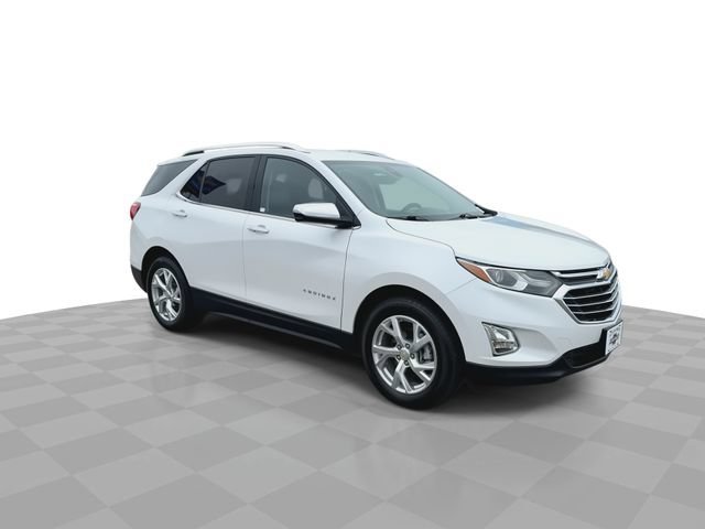 Used 2020 IRIDESCENT PEARL TRICOAT Chevrolet Premier image 2