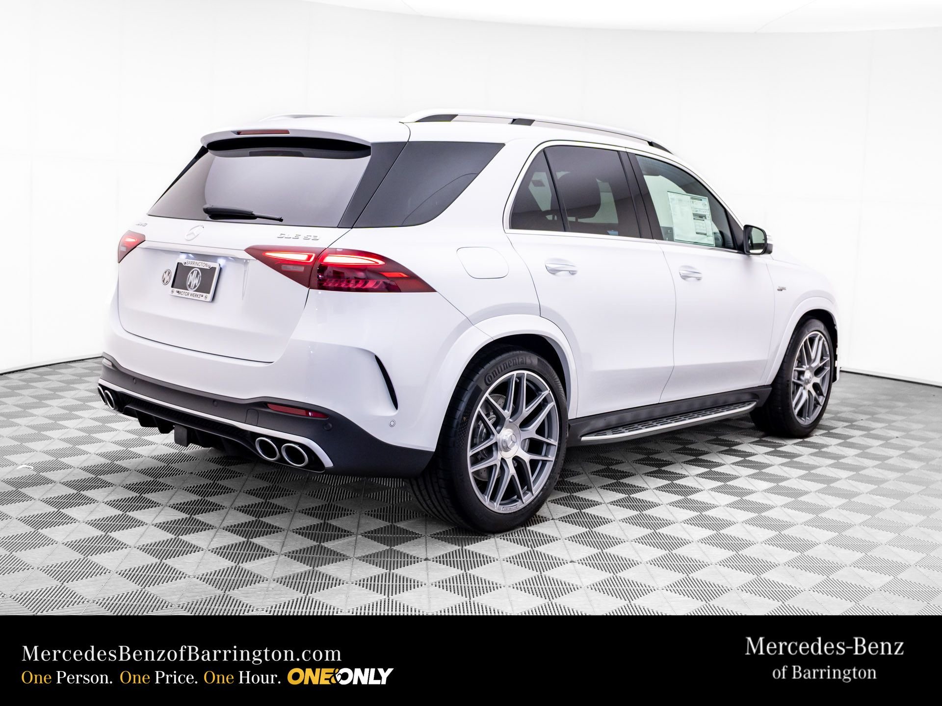 New 2026 MANUFAKTUR Moonlight White Metallic Mercedes-Benz GLE 53 AMG® image 6