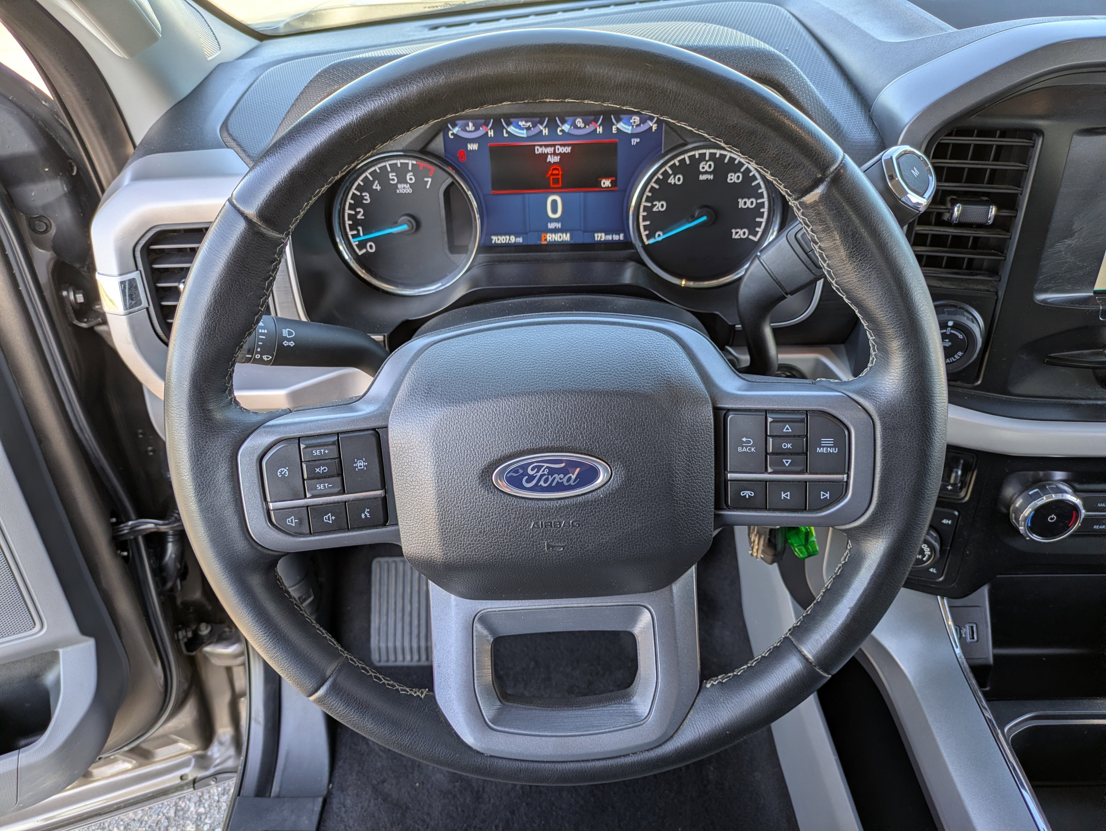 Used 2023 Bronze Ford XLT image 26
