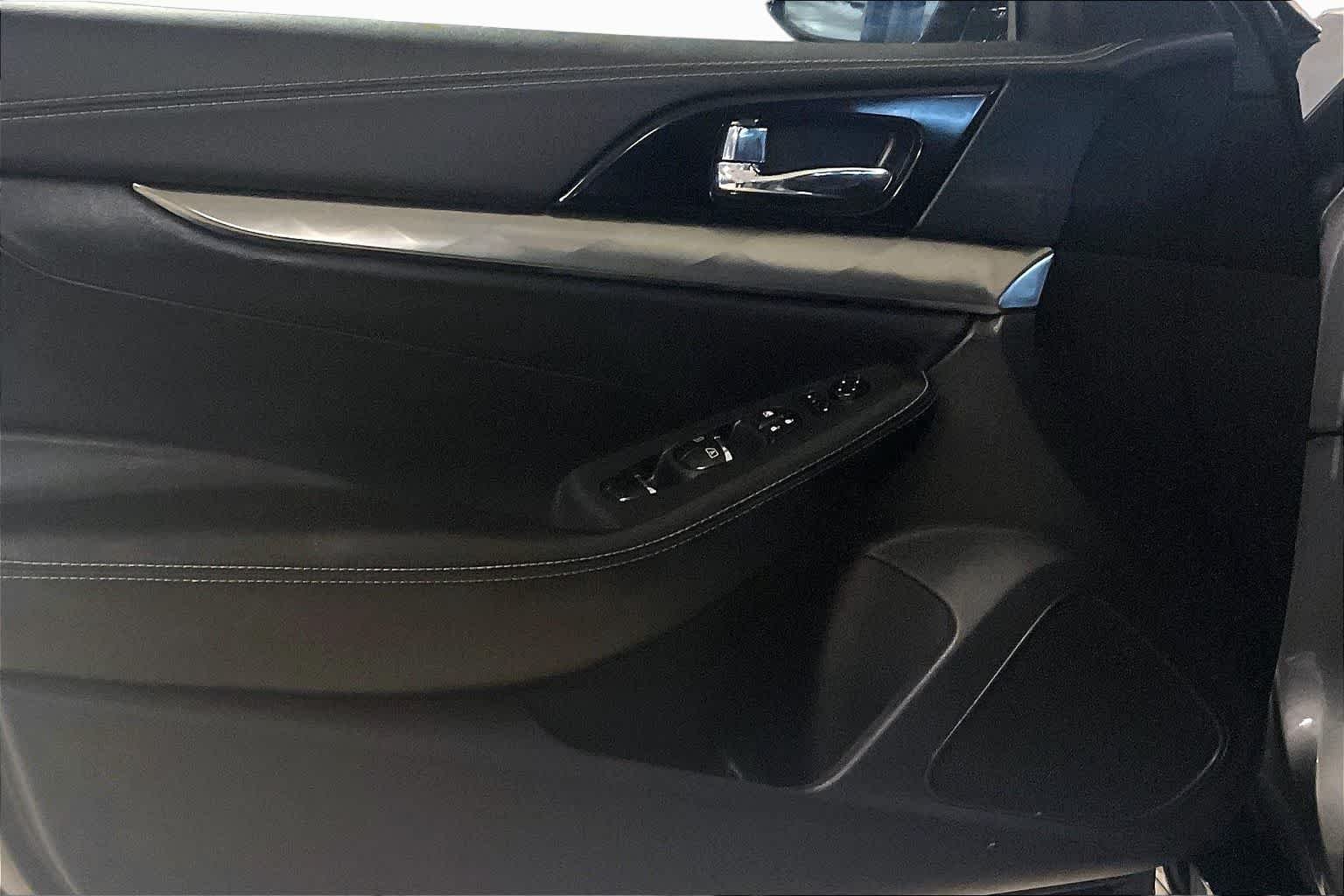 Used 2021 Gun Metallic Nissan SV image 19