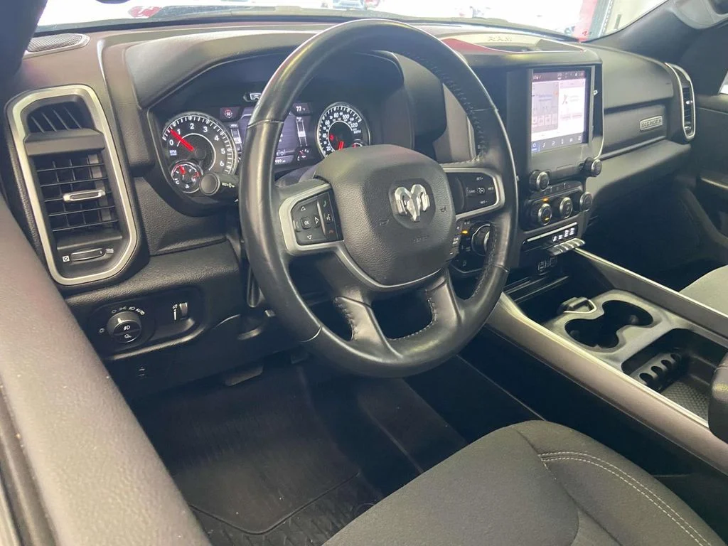 Used 2022 Blue Ram Big Horn/Lone Star image 17