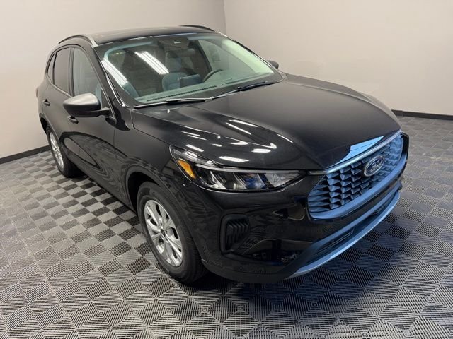 New 2026 Agate Black Metallic Ford Active® image 2