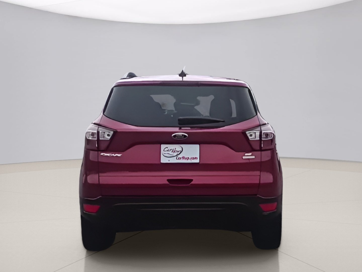Used 2018 Red Ford SE image 4