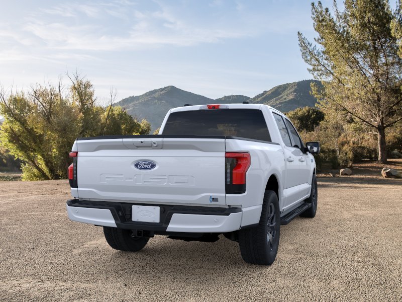 New 2025 Space White Metallic Ford Flash™ image 30