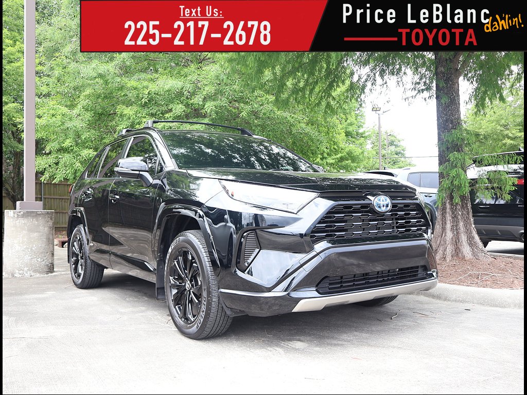 2024 Toyota RAV4 Hybrid SE AWD's photo