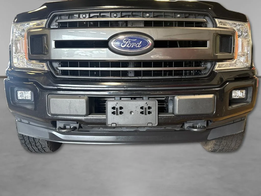Used 2018 Shadow Black Ford XLT image 16