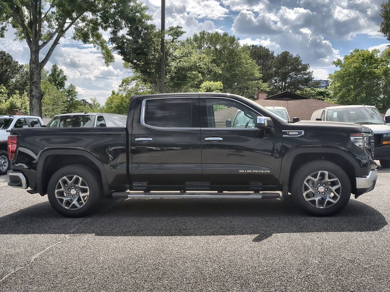 New 2026 Onyx Black GMC SLT image 9