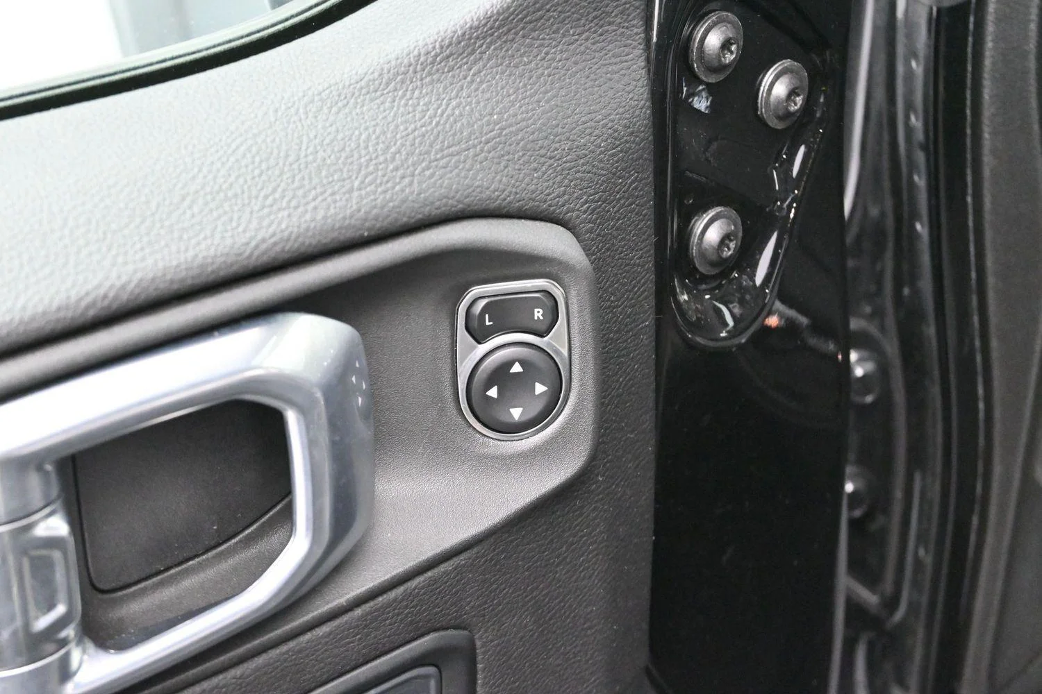 Used 2023 Black Clearcoat Jeep High Altitude image 10