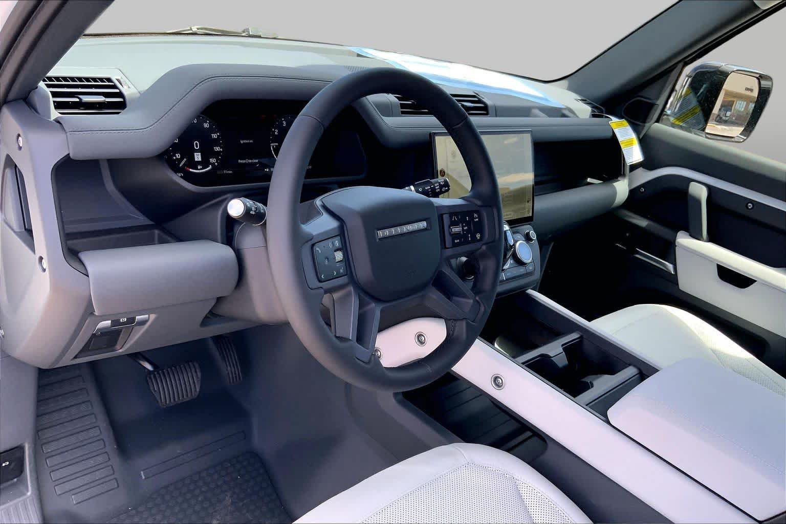 New 2026 Fuji White Land Rover S image 8
