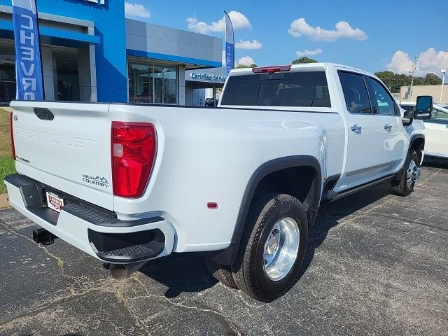 New 2026 White Chevrolet High Country image 20