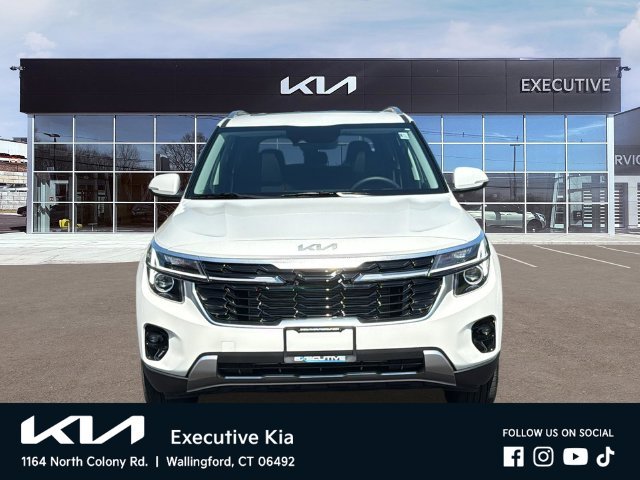 Certified Used 2026 White Kia EX image 3