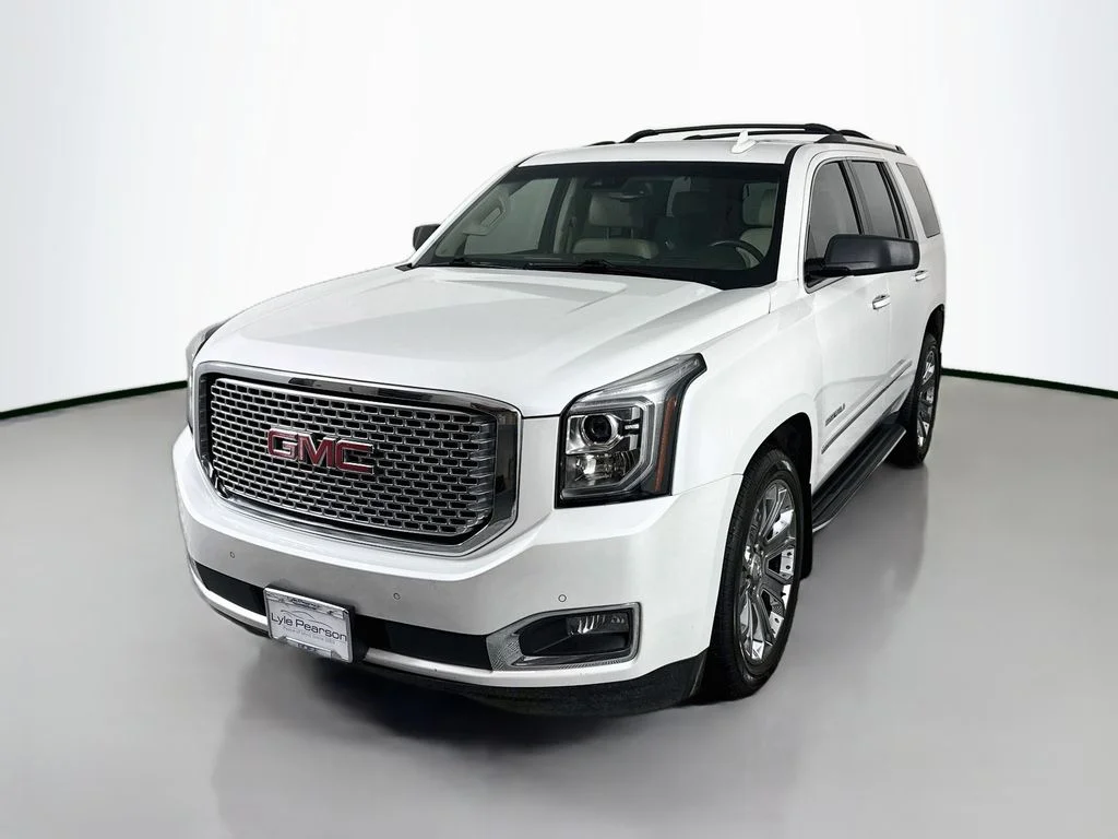 2016 GMC Yukon 4WD Denali's photo