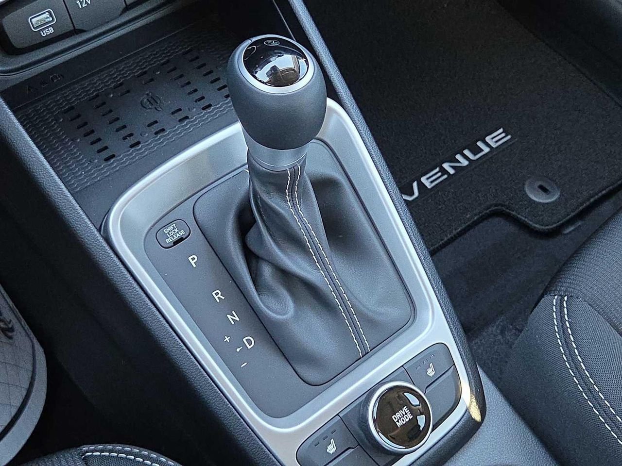 2026 Hyundai Venue SEL - Photo 32