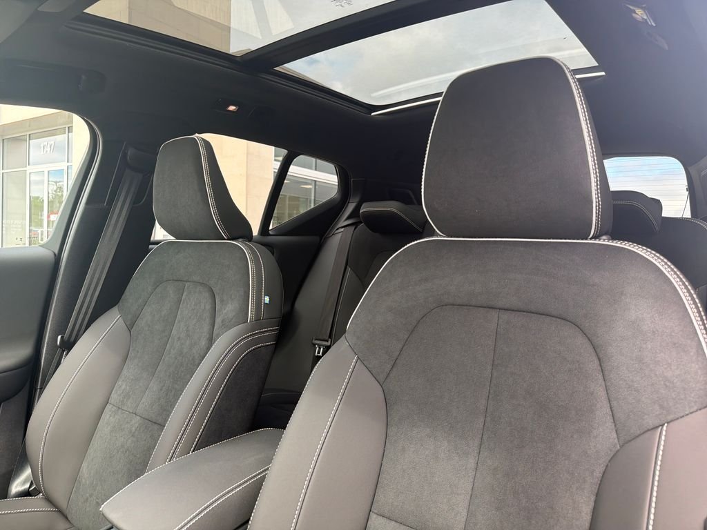 New 2026 Gray Volvo B5 Ultra Black Edition image 11