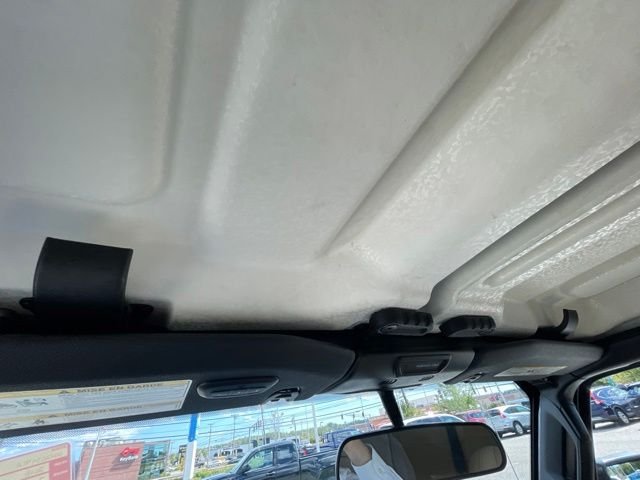 Used 2018 Crystal Metallic Jeep Unlimited Sport S image 22