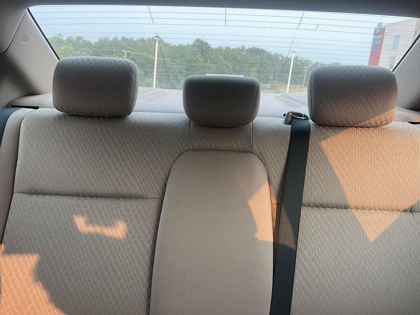 Used 2015  Honda LX image 12