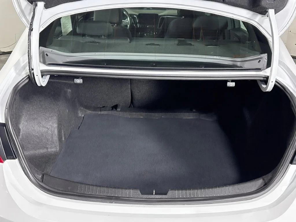 Used 2023 White Chevrolet LT image 19