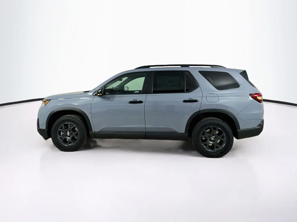 New 2026 Sonic Gray Pearl Honda TrailSport image 4