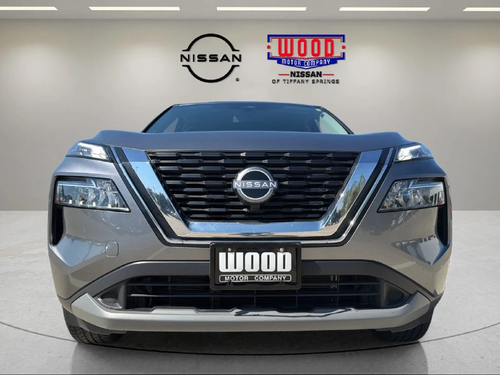 Used 2023 Gun Metallic Nissan SV image 6