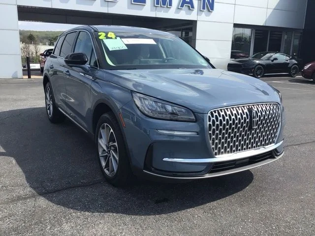 2024 Lincoln Corsair Premiere AWD's photo