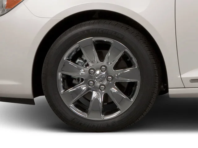 Used 2010 Quicksilver Metallic Buick CXS image 15