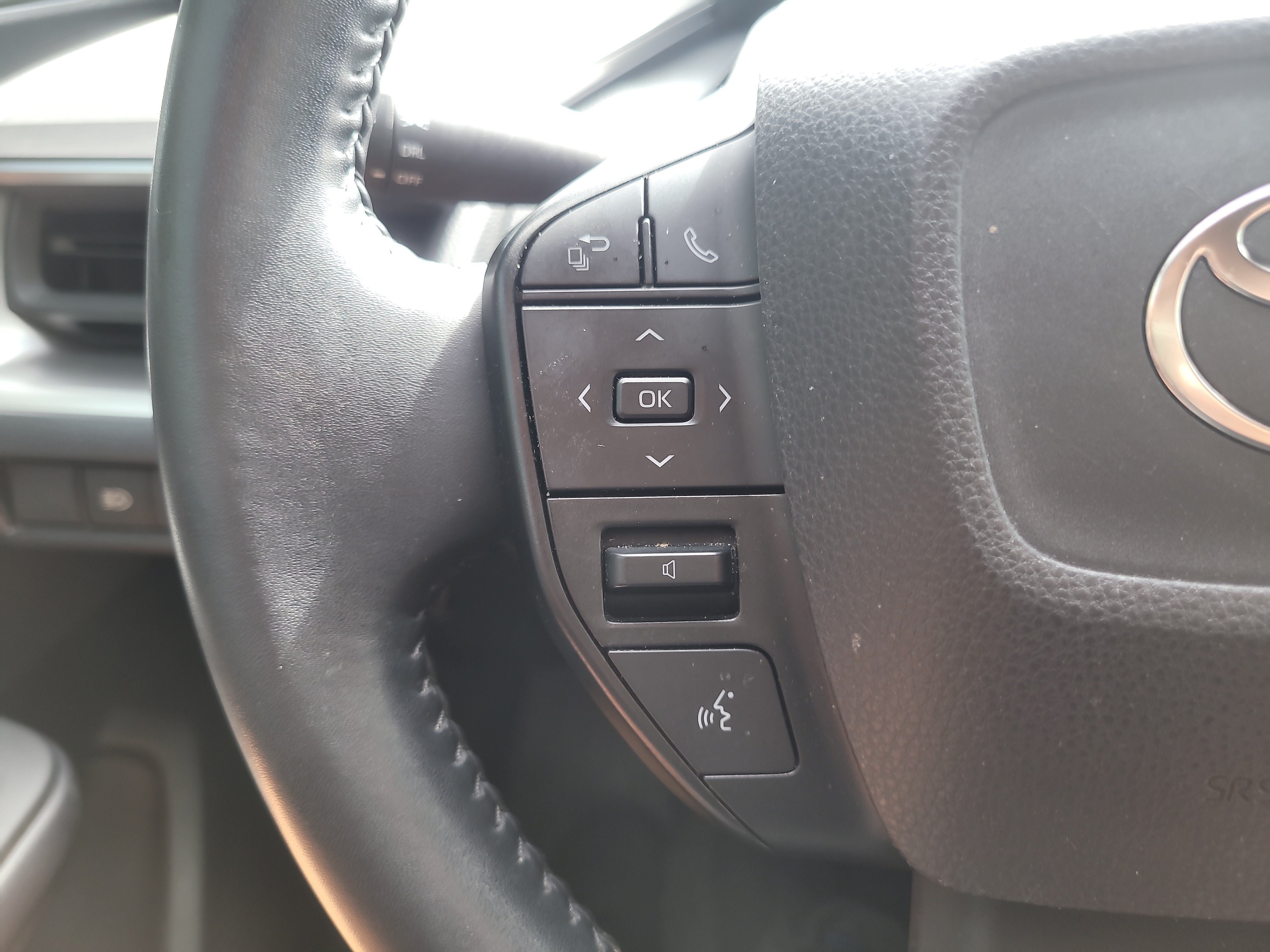 Used 2023 Cutting Edge Toyota LE image 27