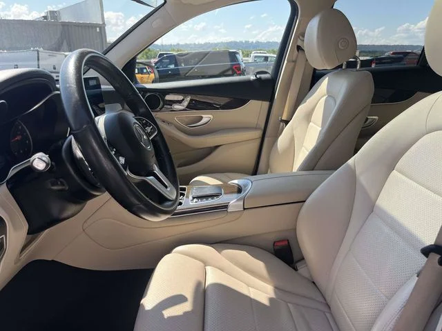 Certified Used 2022 White Mercedes-Benz GLC 300 image 21