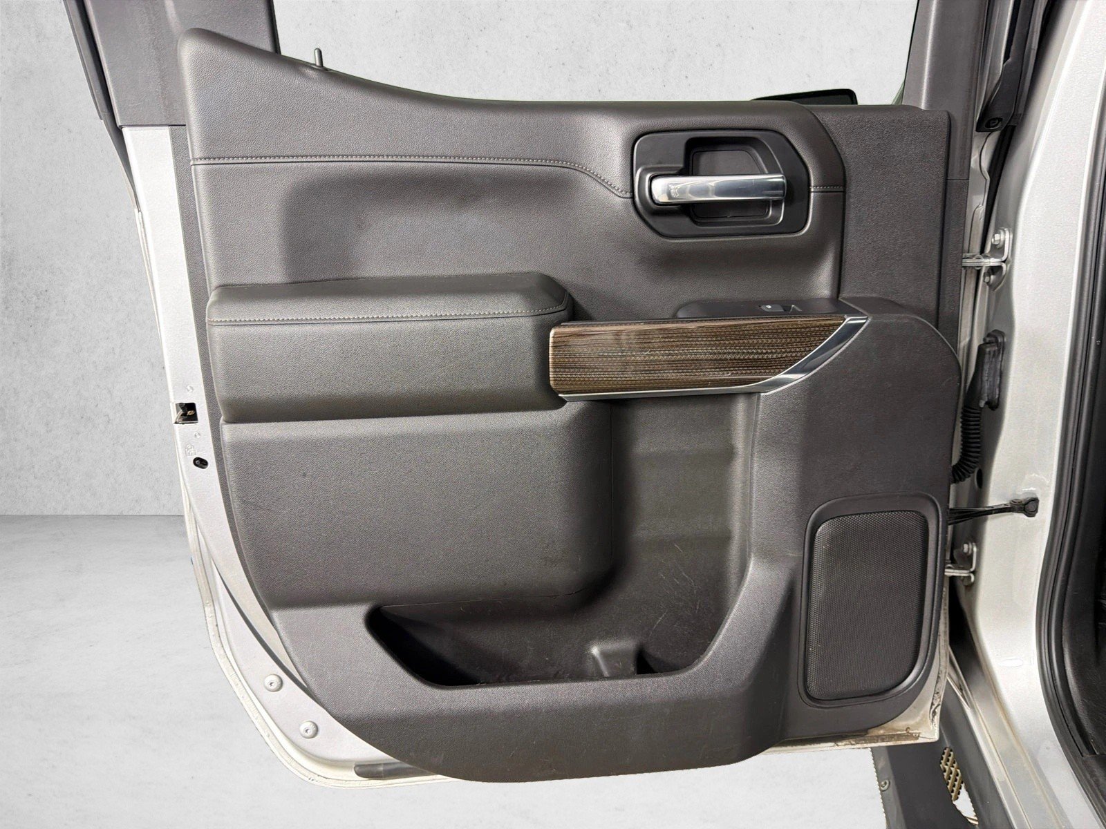 Used 2019 Silver Ice Metallic Chevrolet LT Trail Boss image 21