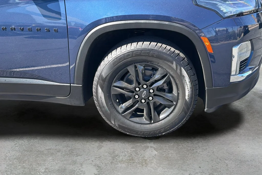 Certified Used 2022 NORTHSKY BLUE METALLIC Chevrolet LT Cloth image 9
