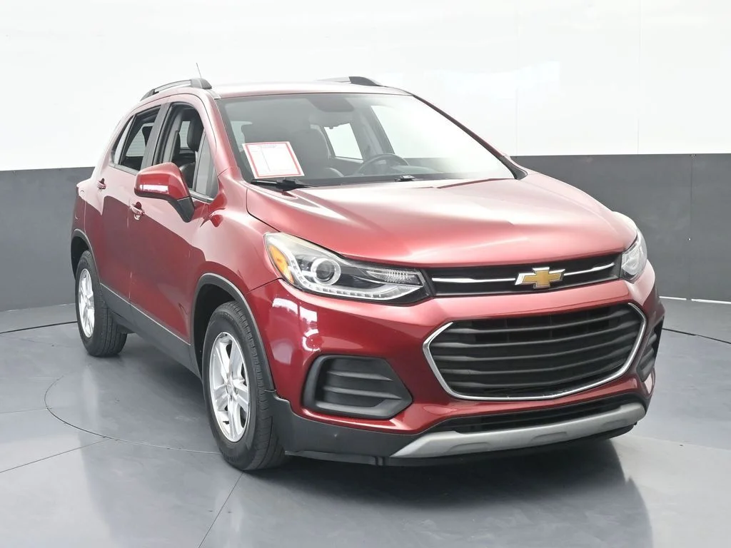 Used 2021 Crimson Metallic Chevrolet LT image 9