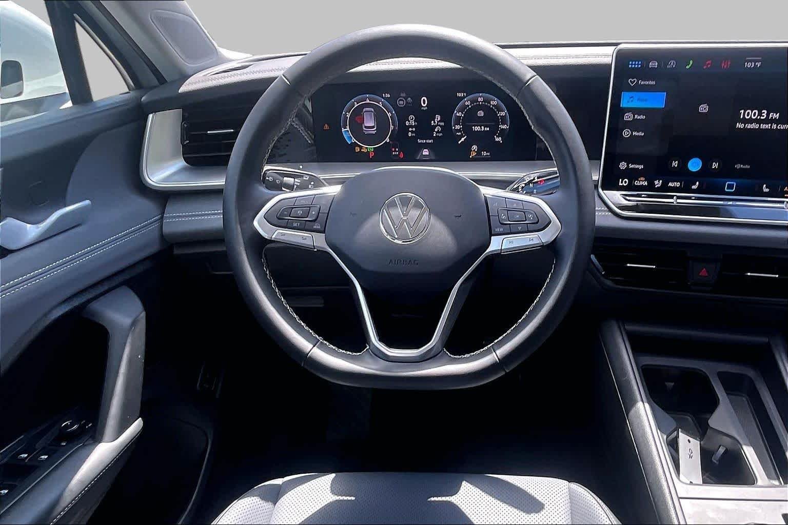 Used 2026 Pure White Volkswagen SE image 6