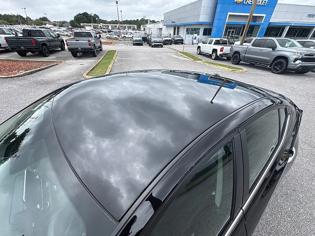 Used 2025 Super Black Nissan  image 13