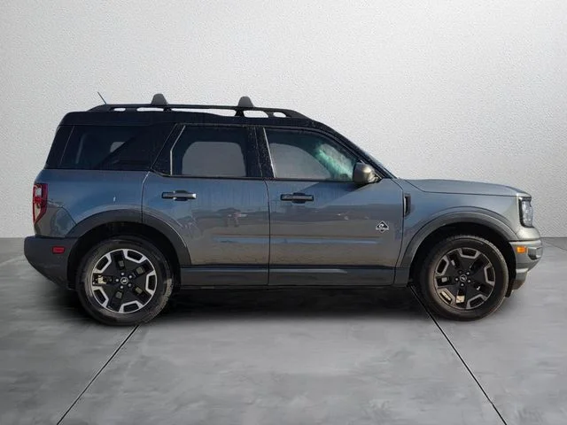 Used 2022 Gray Ford Outer Banks image 5
