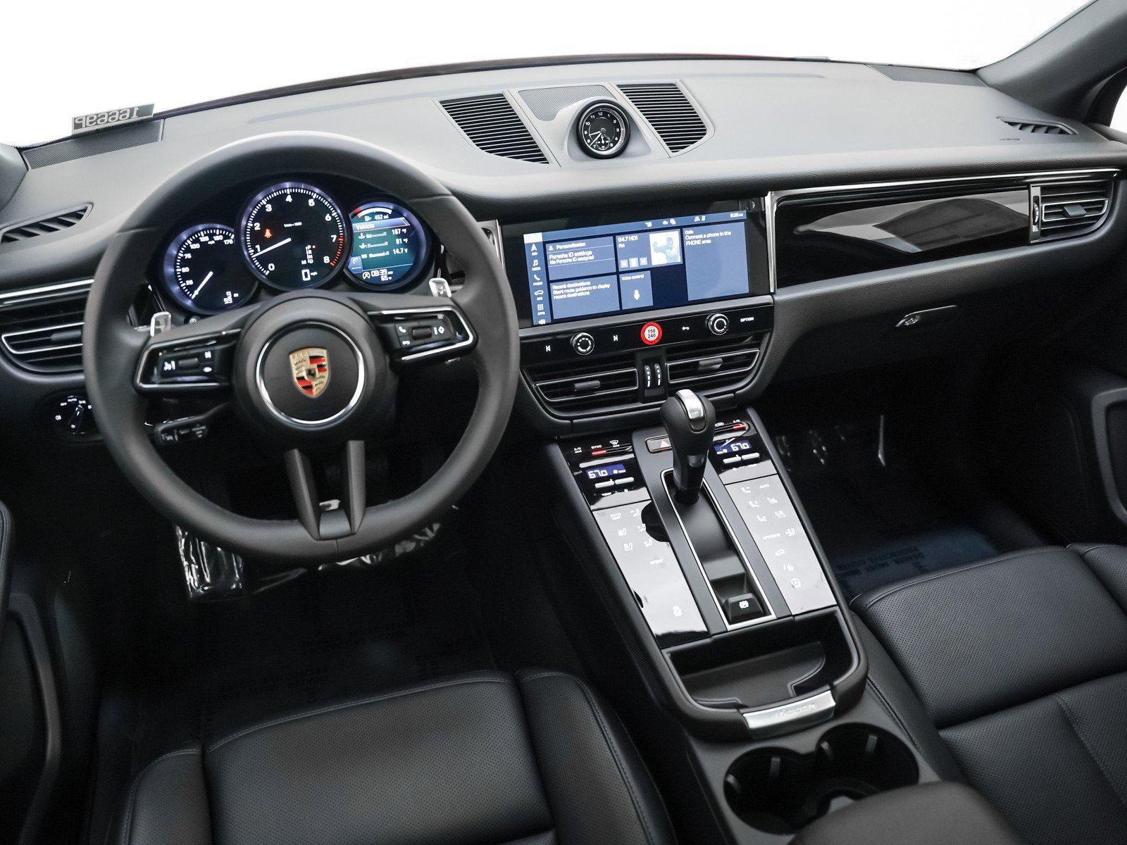 2026 Porsche Macan - Photo 19