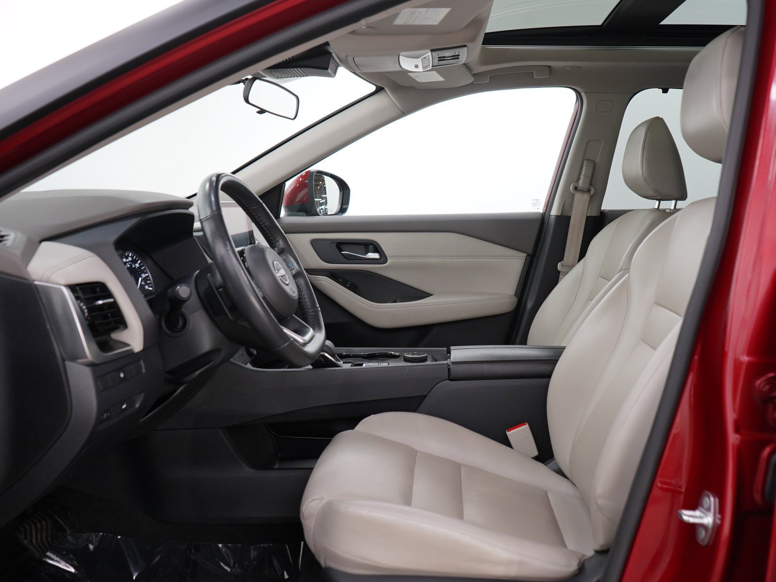 Used 2023  Nissan SV image 22