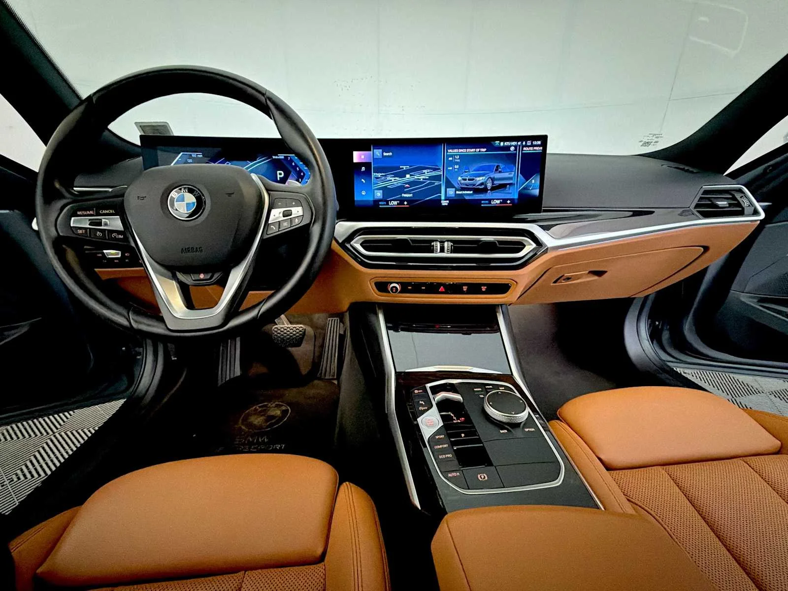 2024 BMW 3 Series 330i - Photo 12