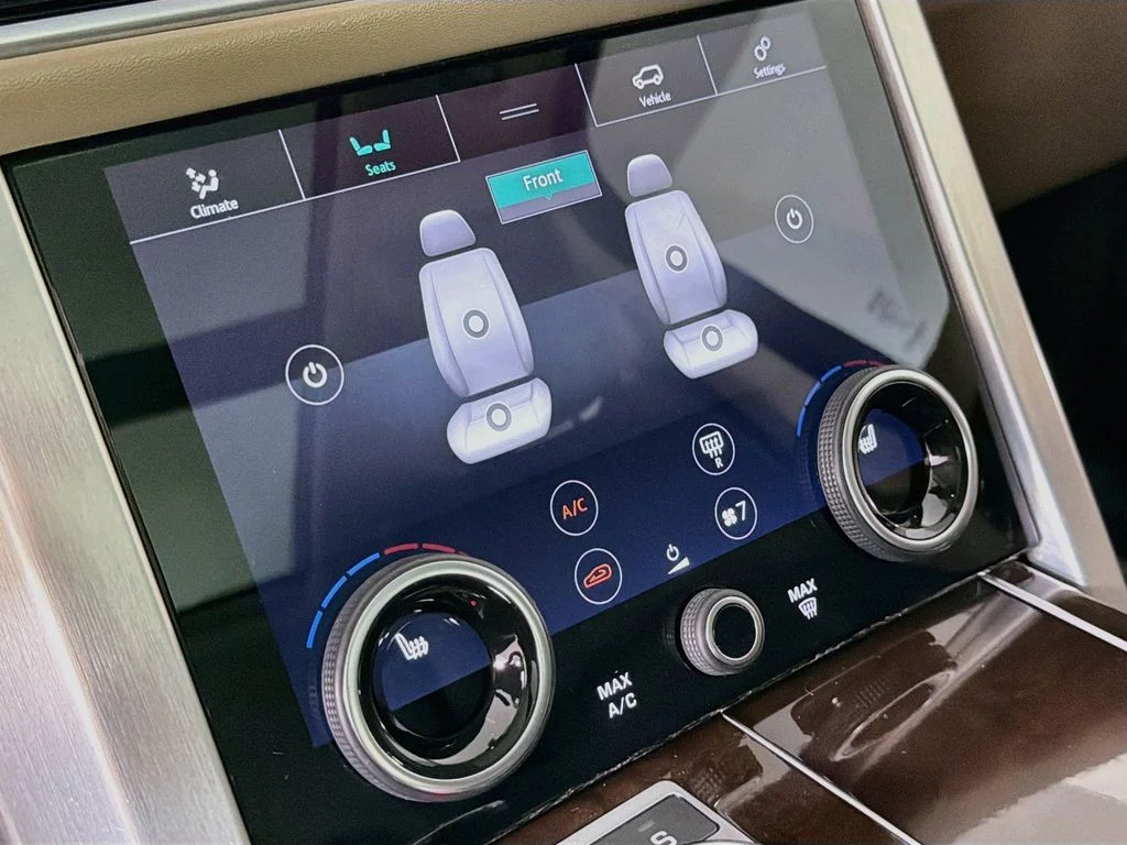 Used 2020 White Land Rover Supercharged image 21