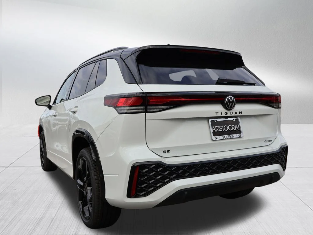 New 2026 White Volkswagen 2.0T SE R-Line Black image 22