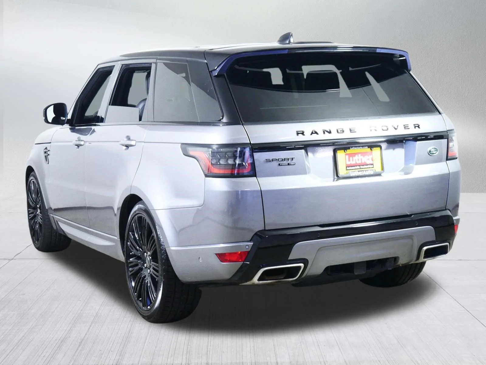 Used 2021 Eiger Grey Metallic Land Rover HSE Dynamic image 5