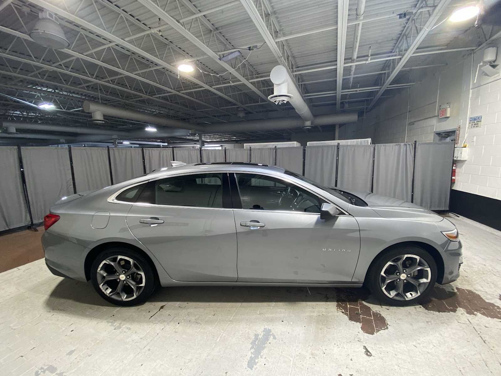 Used 2024 Sterling Gray Metallic Chevrolet LT image 27